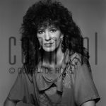 13-07-1983 Rita Coolidge at studio in Amsterdam, the Netherlands. July 13, 1983.

[keywords]Black & White image: Smiling, Eye contact, Headshot[/keywords]